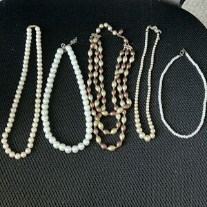 #18 faux pearl necklaces bundle